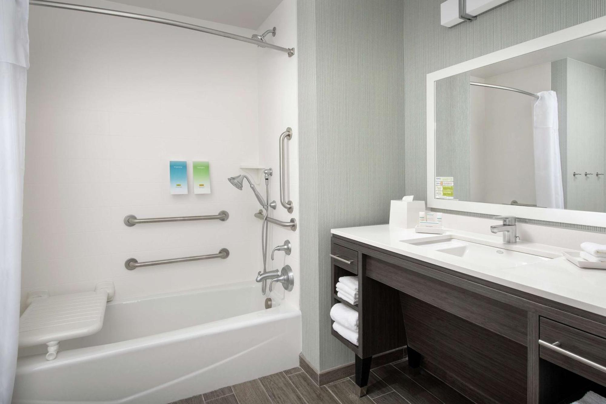 Home2 Suites By Hilton Charlottesville Downtown Eksteriør billede